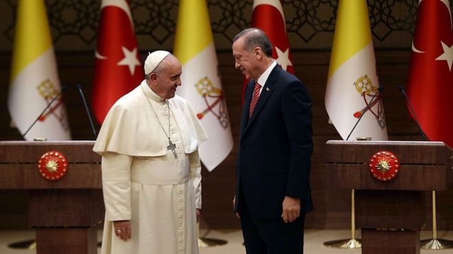 cumhurbaşkani erdoğan ve papa fransuva'nin vati̇kan buluşmasi